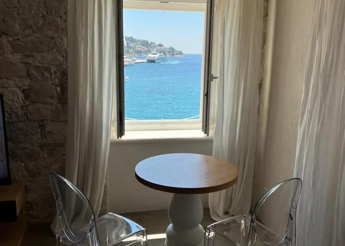 Riva Lavanda Hvar, Old Town Apartamento *