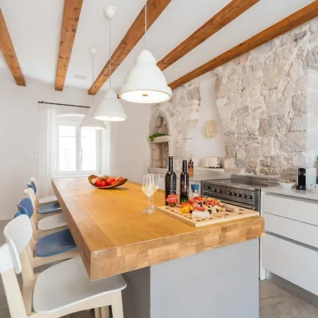 Riva Lavanda Hvar, Old Town شقة هفار