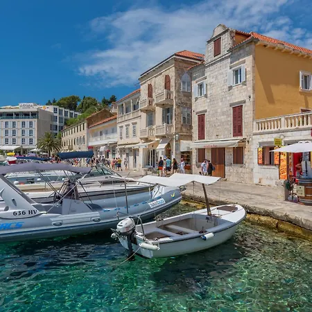Riva Lavanda Hvar, Old Town 公寓